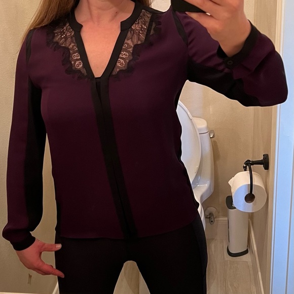 Form fitting size small - Picture 2 of 6